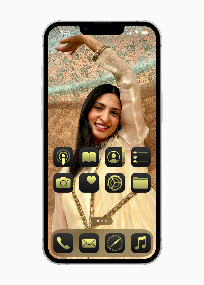 iPhone 16e 的定制锁定屏幕。